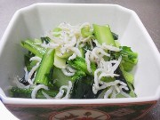 小松菜としらすの炒め物