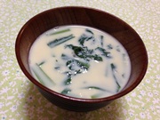 小松菜の豆乳みそ汁