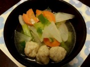 鶏団子と常備野菜のスープ