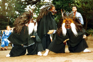 花畑大鷲神社獅子舞