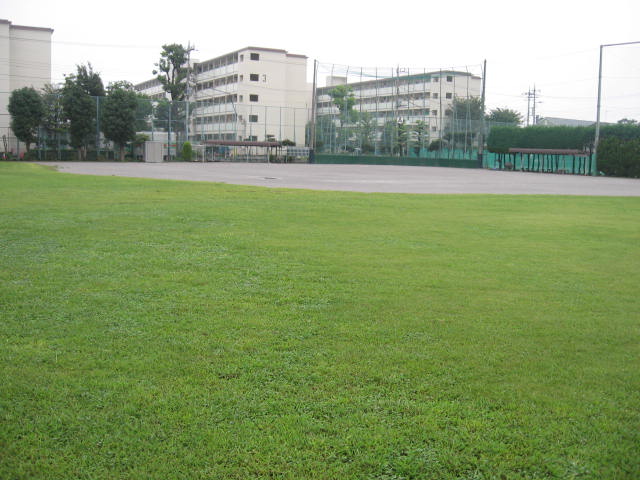 写真：平野運動場の野球場