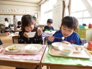 子どもたちの様子（野菜の日）