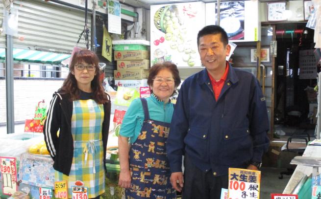 荻野青果店家族写真