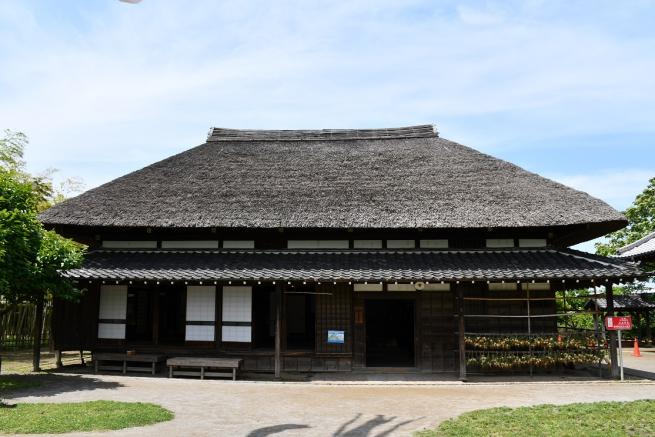 旧和井田家住宅全景