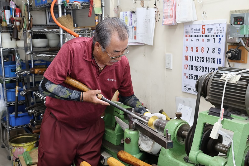 浅野工芸の工場見学写真