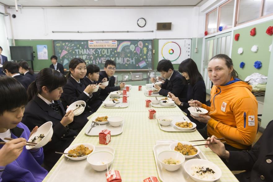 第三回小中学校交流事業マリスカ・給食