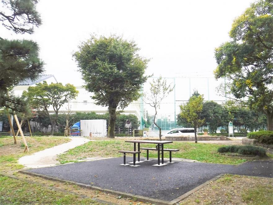 入谷中郷公園