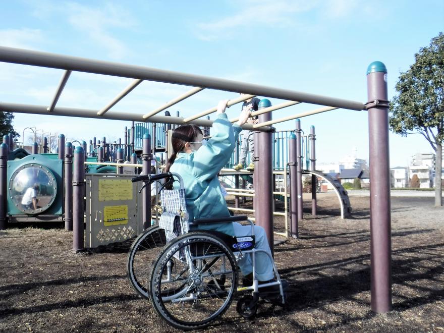 新田さくら公園遊具1