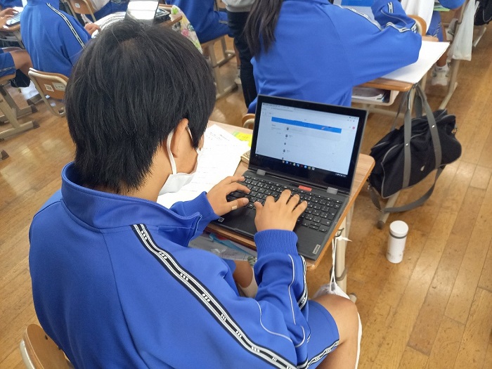千寿桜堤中学校Chromebookの様子