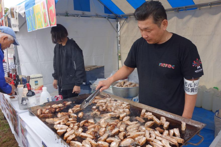 食のテントより　モルドバ