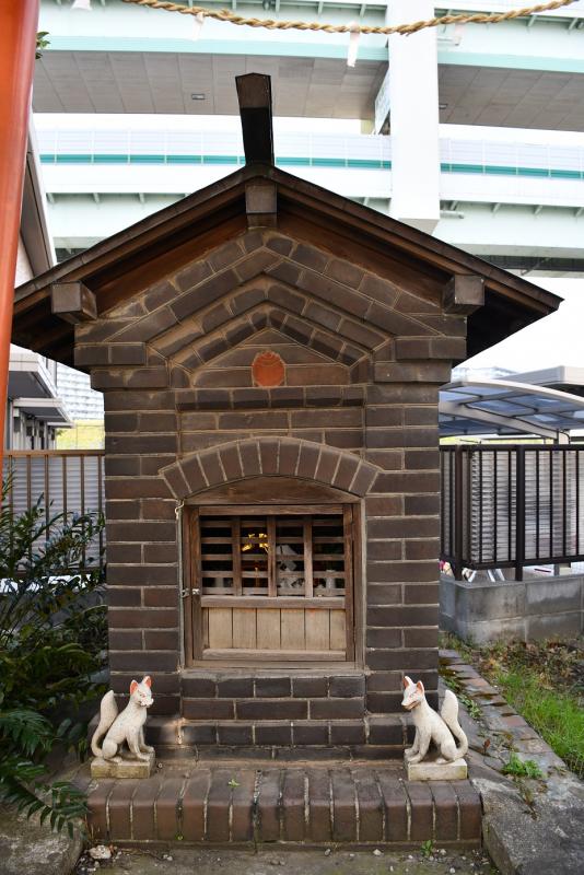 下川家煉瓦造稲荷神社