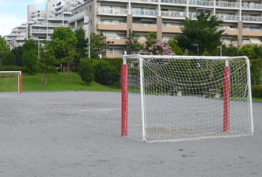 ボール遊びのできる公園