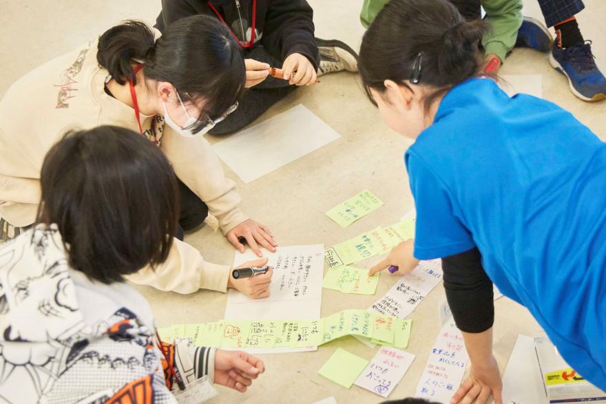 R6スーパー研修会（小学生の部）アート講習２