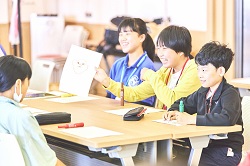 R6スーパー研修会（中学生の部）アート講習３