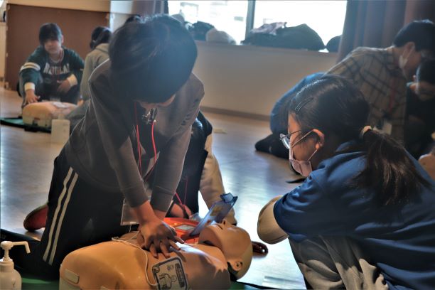 R6スーパー研修会（小学生の部）応急手当講習１