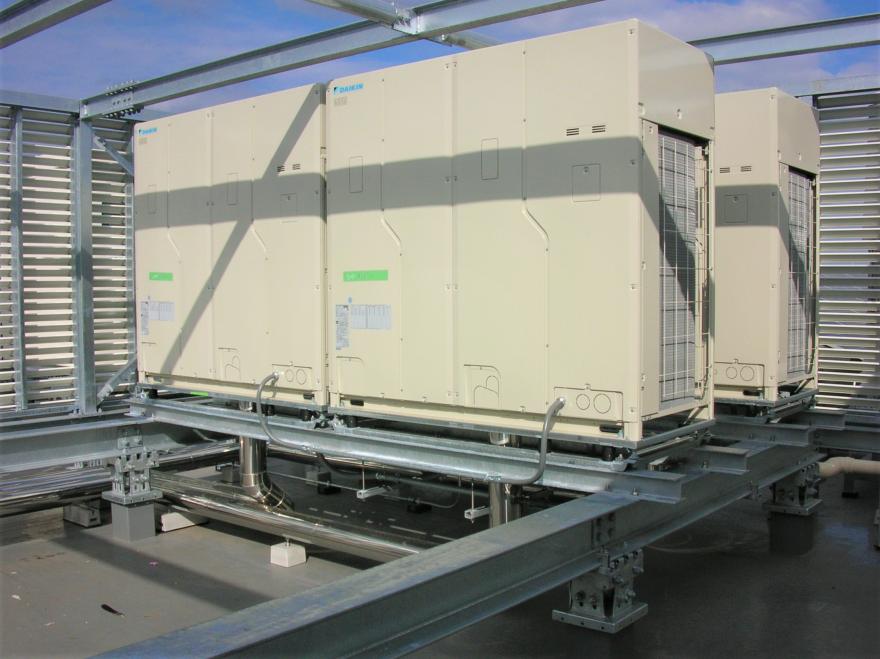 新設空調機器の更新