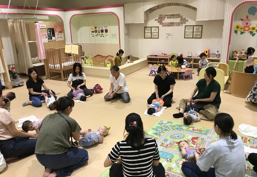 子育てサロンの様子