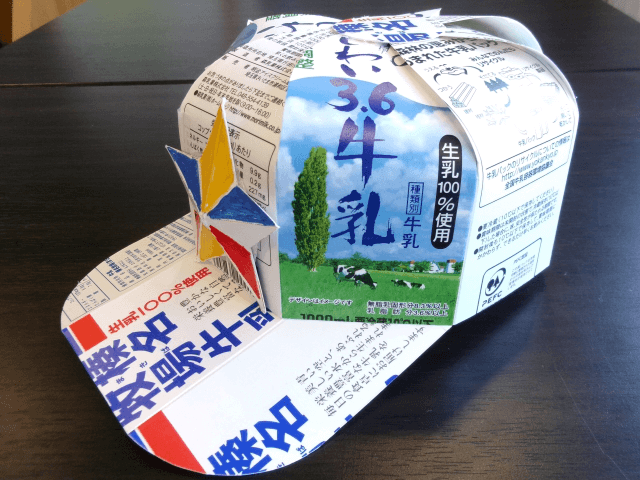 紙パックで帽子