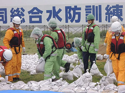 消防団の活動写真：西新井消防団その2