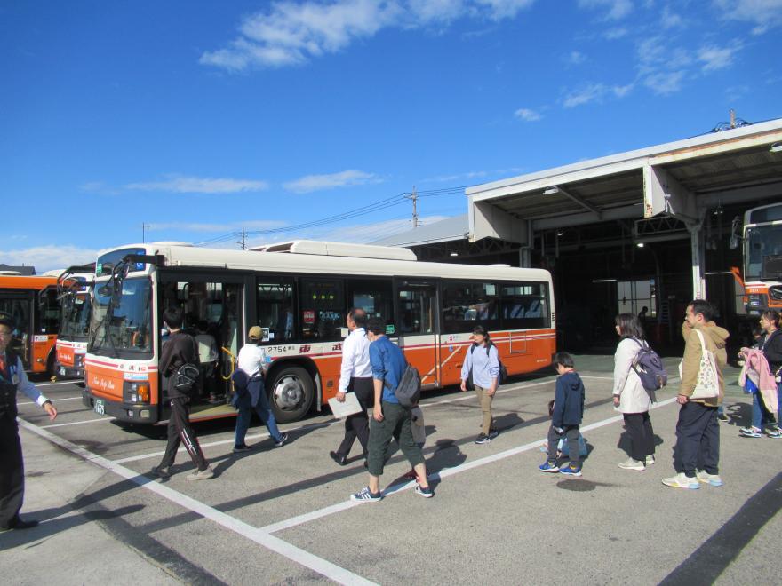 洗車機体験（バス乗り込み）