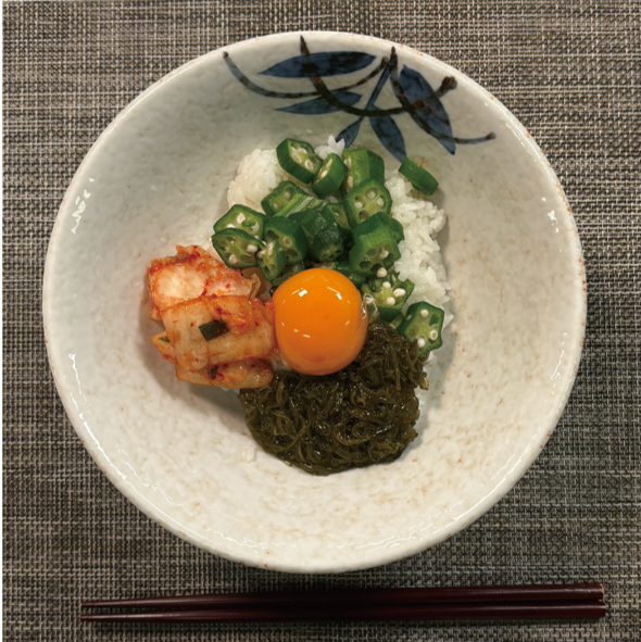 ネバネバ強化ご飯卵黄トッピング