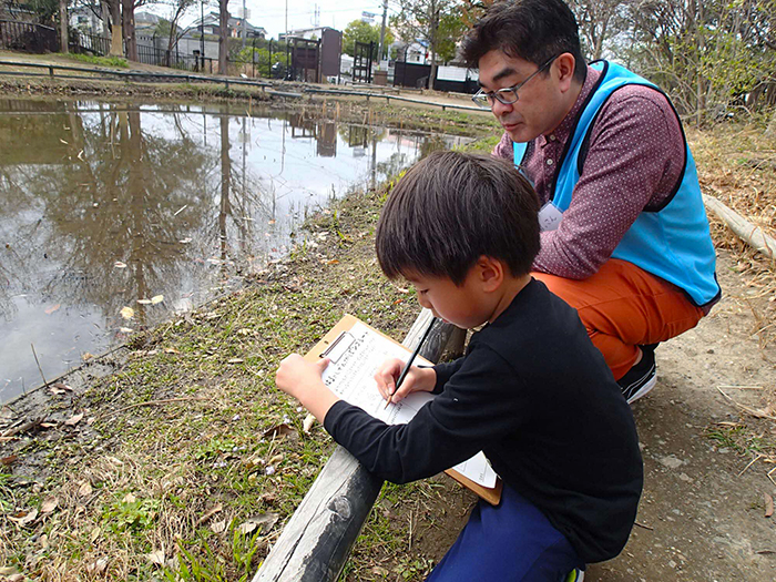 「自然のあそび屋台」の様子