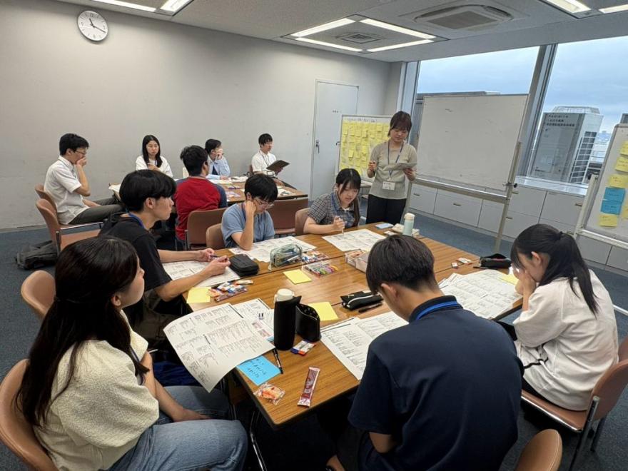 企画立案会議の様子